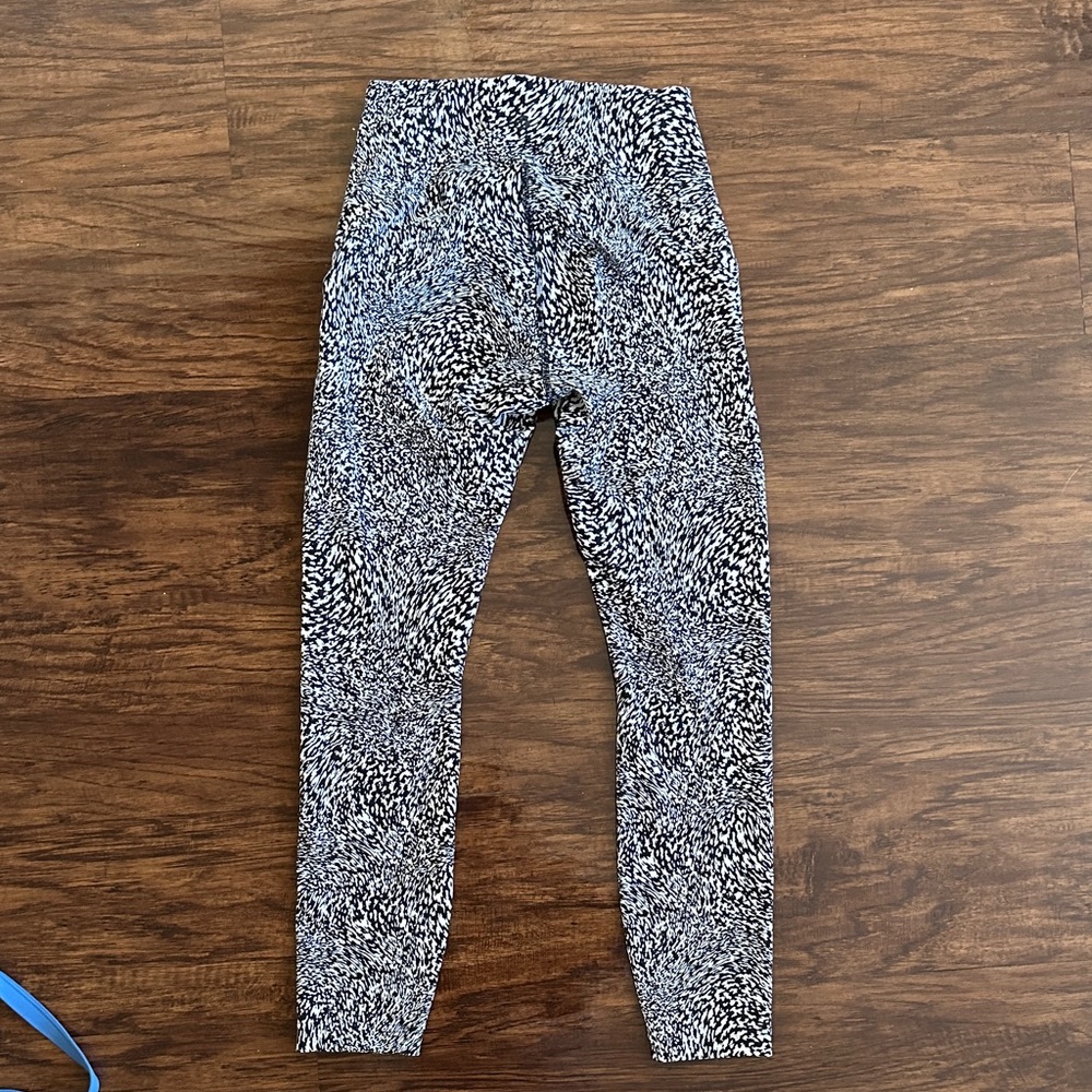 Lululemon Leggings - Picture 2 of 4
